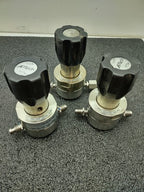 lot 3x Aptech AP1810SM 2PW MV4 MV4 Diaphragm Regulator 300PSI Input 100PSI Out