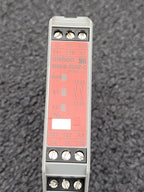 Omron G9SB-2002-C Safety Relay Unit 24 VAC / VDC DIN Rail Mount