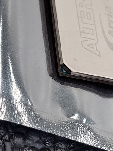 Dual ARM Cortex-A9 MPCore with CoreSight System On Chip (SOC) IC Arria 10 SX FPG