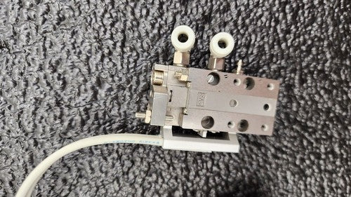 SMC 11-MXJ8L-10C Slide Table Clean Room MXS/MXJ Guided Cylinder w/ D-M9N Sensors