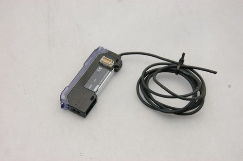 Keyence FS-V22R Fiber Amplifier - Lot of 4 , Cable