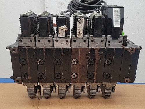 Danfoss PVG 32 Proportional Hydraulic Control Valve Bank w/ 6 Manual Levers V1