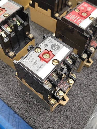 Allen Bradley Bulletin 700 AC Relay Lot PKB40 Pneumatic Time Delay Jumper Kits