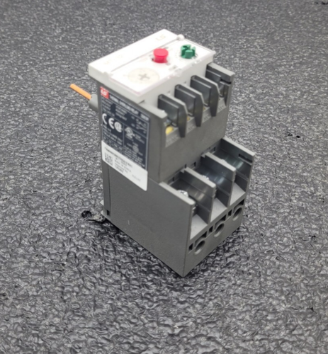 Lot of 14 LS Contacter 690v 22A 12A 9A + MT-32 32A/2H Thermal Overload Relay