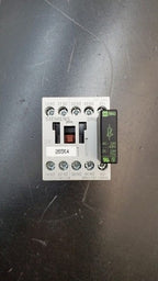 SIEMENS SIRIUS 3RH1131-1BB40 Contactor E05