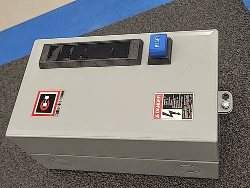 Cutler-Hammer ECN0511AAA Motor Starter Reset Button Enclosure NEMA Metal Box