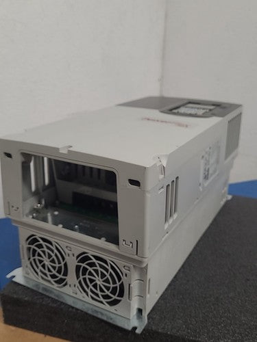 Allen Bradley PowerFlex 755 VFD AC Drive 20G11ND065AA0NNNN 2021 50HP 37kW 480VAC