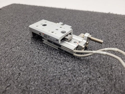 SMC MXS6-20 Pneumatic Dual Rod Cylinder Slide D-F9PW Sensors MXS6-20A-M9PWL-X11