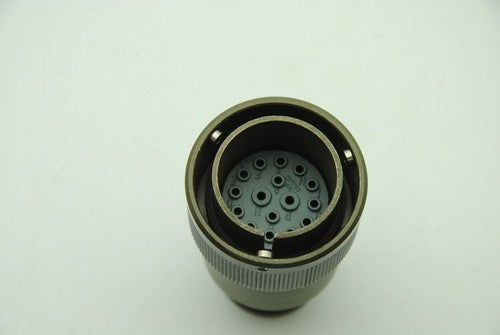 ITT Cannon CB6U24-7PC 16-Pin Male Connector, Twist Lock, No Pins (A)  - NEW