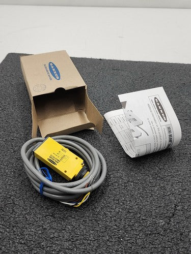 Banner SMU315CV2 Photoelectric Sensor Convergent Visible Red Mini Beam 43mm