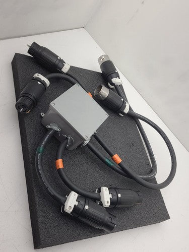Industrial Power Distribution Junction Box Splitter 2 in 4 Out 3PH 4W 250VAC
