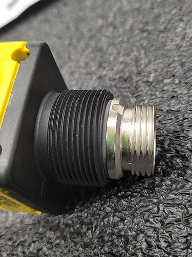 Banner OPBT2QD Omni-Beam Power Block Sensor DC Input 27095 Photoelectric