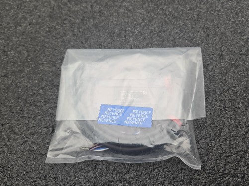 Keyence LV-21A Digital Laser Sensor Amplifier NPN Retro Reflective 17505393