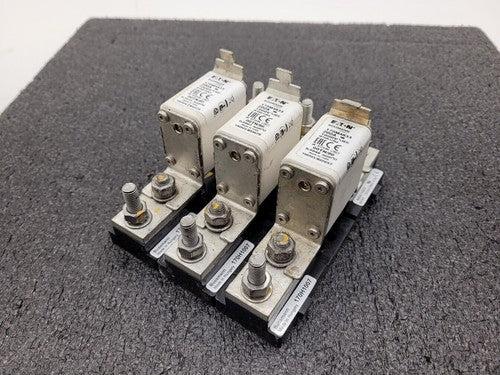 3x Bussmann 170M4833 High Speed Square Body Fuse + Holder 200A 1000VAC 170H1007