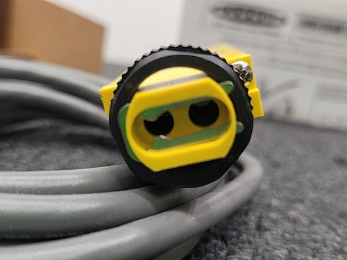 Banner SMU315F Mini-Beam Photoelectric Sensor 24-240VAC/DC Universal Voltage