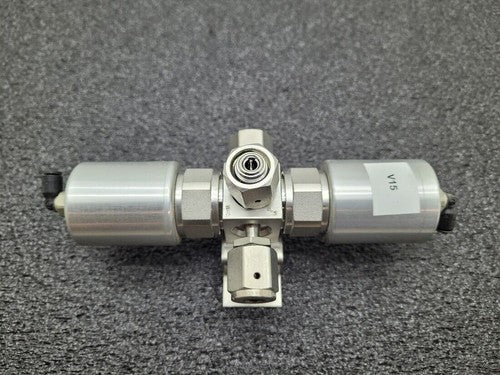 Swagelok Pneumatic Diaphragm Multi Valve Manifold 6LVV-P1D212P1-AB 1/4 M/F VCR