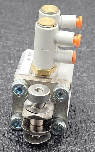 Lot of 15 SMC CQ2D20-15DM-W / CQ2D2015DMW Push Pull Pnuematic Compact Cylinder