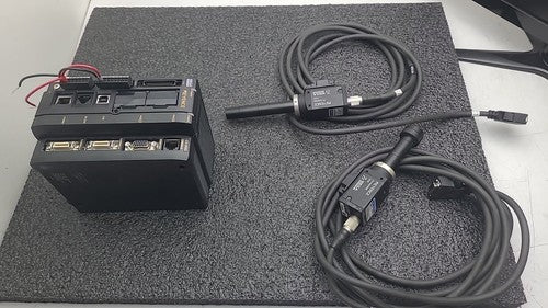 Keyence CV-5502 Vision System Controller w/ 2x CV-H200M CCD Cameras BP470 Lenses