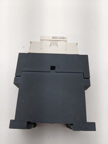 Schneider LC1D12BD Contactor Manual Motor Control 200-600V 3-Pole 24VDC Coil