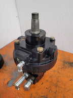 White Drive Products HB Hydraulic Wheel Drive Motor With Holding Brake Unit C