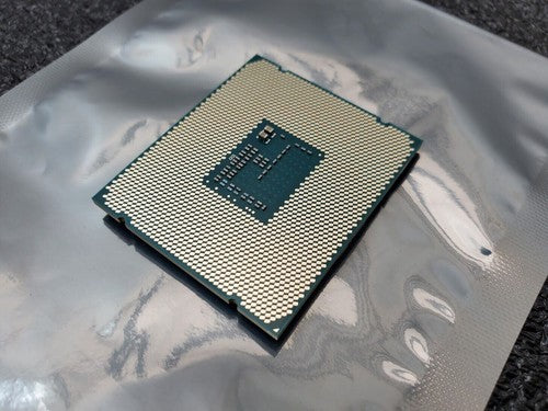 Intel Xeon E5-2630V3 SR206  2.40GHz 20MB 8-Core CPU LGA 2011 Working Pull