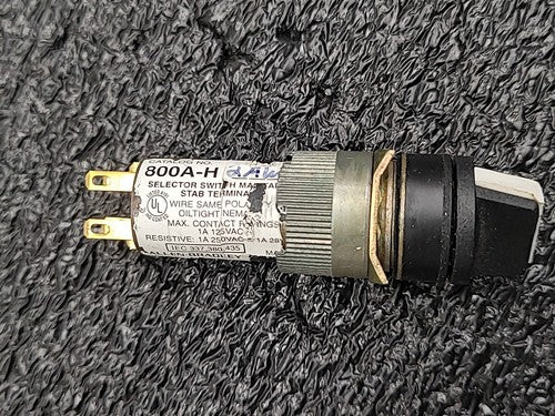 Allen Bradley 800A-M2AG24 Momentary Pushbutton Switch Industrial Lot Of Switches