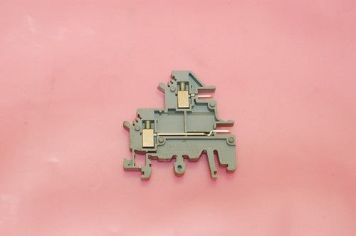 Phoenix Contact 2770888 DIN Rail Terminal Blocks UKK 3-MSTB-5.08 - Lot of 100