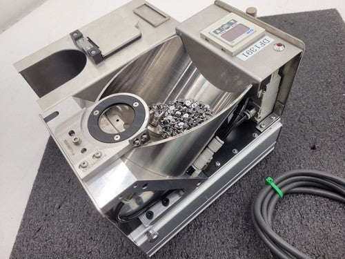 Nitto Seiko CO LTD DF200-CSI-M1 230VAC Disk Type Micro Screw Feeder 2x5mm Max