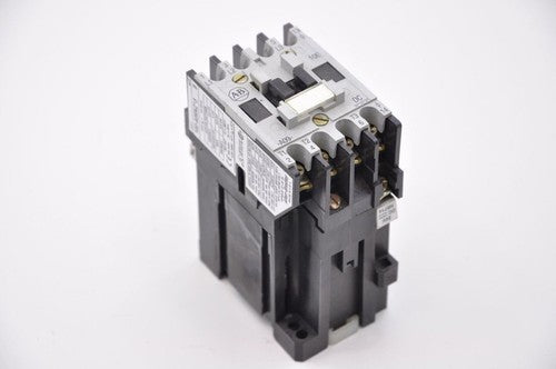 Allen Bradley 100-A09NZ 3 22A Magnetic Contactor 24VDC Coil