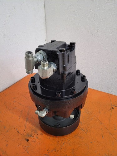 White Drive Products HB Hydraulic Wheel Drive Motor With Holding Brake Unit B
