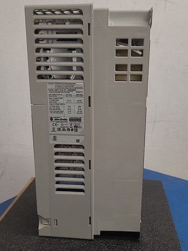 Allen Bradley PowerFlex 755 VFD AC Drive 20G11ND027AA0NNNN Frame 3 Series A 15HP