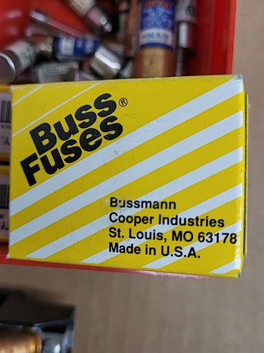 LOT of Bussmann Fusetron Industrial Fuse Holder & BAF-3 FNM Class T Fuses