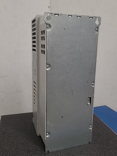 Allen Bradley PowerFlex 755 VFD AC Drive 20G11ND027AA0NNNN Frame 3 Series A 15HP