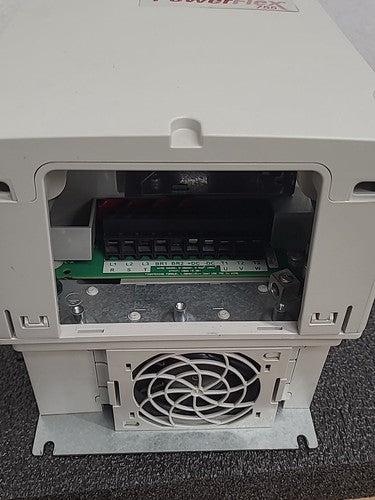 Allen Bradley PowerFlex 755 VFD AC Drive 20G11ND027AA0NNNN Frame 3 Series A 15HP