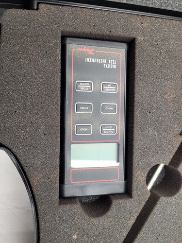 Dwyer Digital Thermo Anemometer Model 471B Air velocity 0-6000 FPM,-20 to 212°F