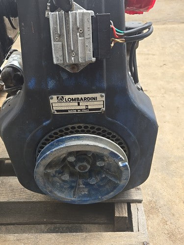 Lombardini 7 LD 665 Diesel Engine Industrial Motor Italy w/ Isuzu Fuel Tank