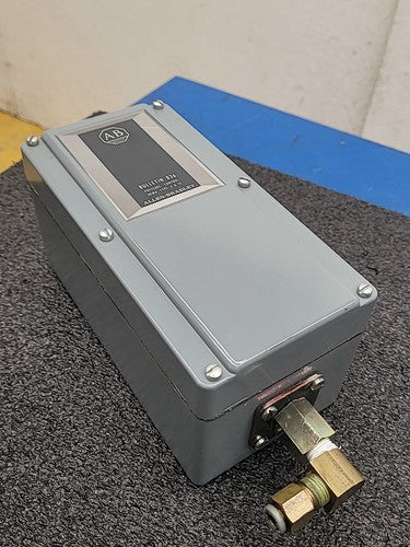 Allen Bradley 836-C7J Pressure Control Switch Bulletin 836 Series B Adjustable