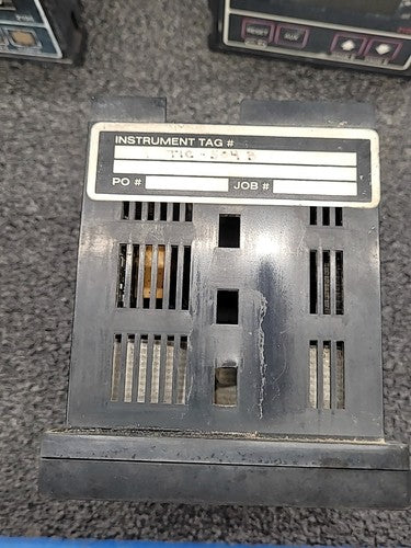 Chromalox 2104 Digital Temperature Process Controller Panel Mount Lot of 4