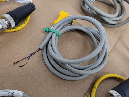 LOT Banner MQDC-415 RA M12 Connector Cable Cordset 26848 Euro Style Quick Barrel
