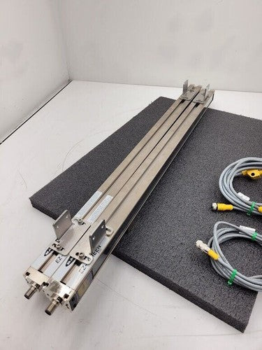 Banner EZ-Screen SLSR14-750NQ8 SLSE14-750NQ8 ESD Series 750mm Area 24VDC Lot A