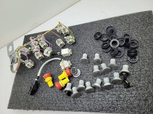 Lot of 17 SCHLEBEL BTLK EStop Switches Emergency Stop & Reset, Pushuttons, Key