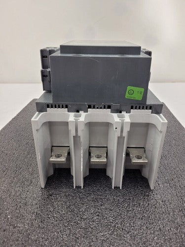 ABB AF460-30 650A 600V 3 Pole 3 Phase Motor Starter Contactor 100-250VDC Coil