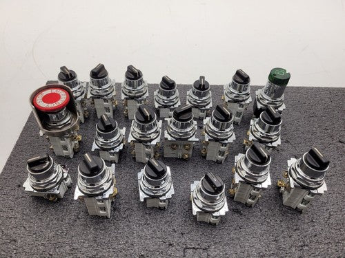 Lot of 19x Eaton Industrial On/Off Switch Lot EMO, Multipole 10250T Panel Mount