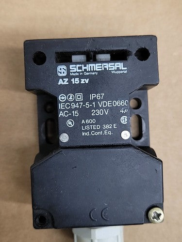 Schmersal AZ 15 ZV Industrial Safety Interlock Switch Lot Cables Brackets AZ15ZV