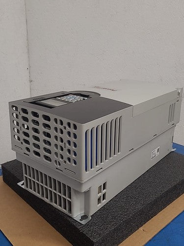 Allen Bradley PowerFlex 755 VFD AC Drive 20G11ND065AA0NNNN 2021 50HP 37kW 480VAC