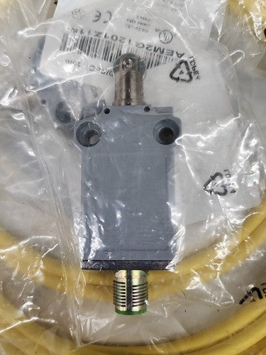 Automation Direct AEM2G1201Z11M Roller Top Limit Switch M12 5 Pin 3 Meter Cable
