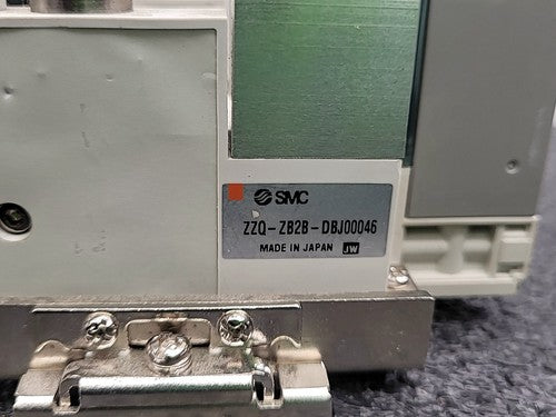 SMC ZZQ-ZB2B Vacuum Ejector Manifold with 3x ZQ Series Modules Rail Mount