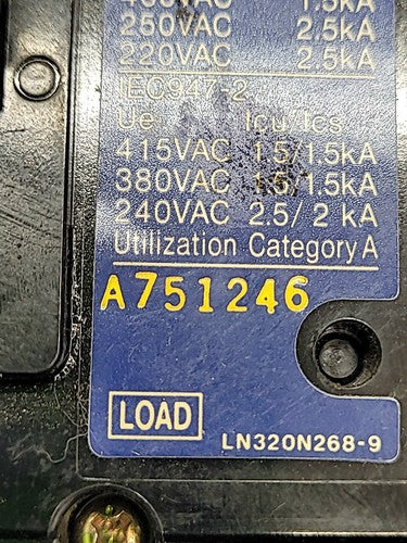 Mitsubishi NF30-CS Circuit Breaker Lot 220V AC w/ CP-C BAC102105 Breaker