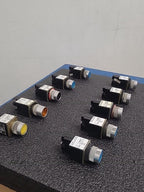 Allen Bradley 800MR-A9 800M-XAS Push Button Switches Contact Blocks Lot of 10