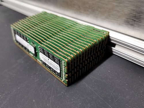 Lot of 16x 16GB Samsung 256GB PC4 2400T DDR4 ECC Server RAM Memory M393A2G40EB1